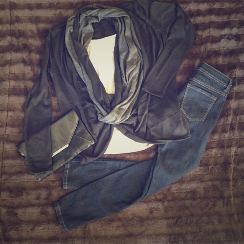 Long sleeve draped top